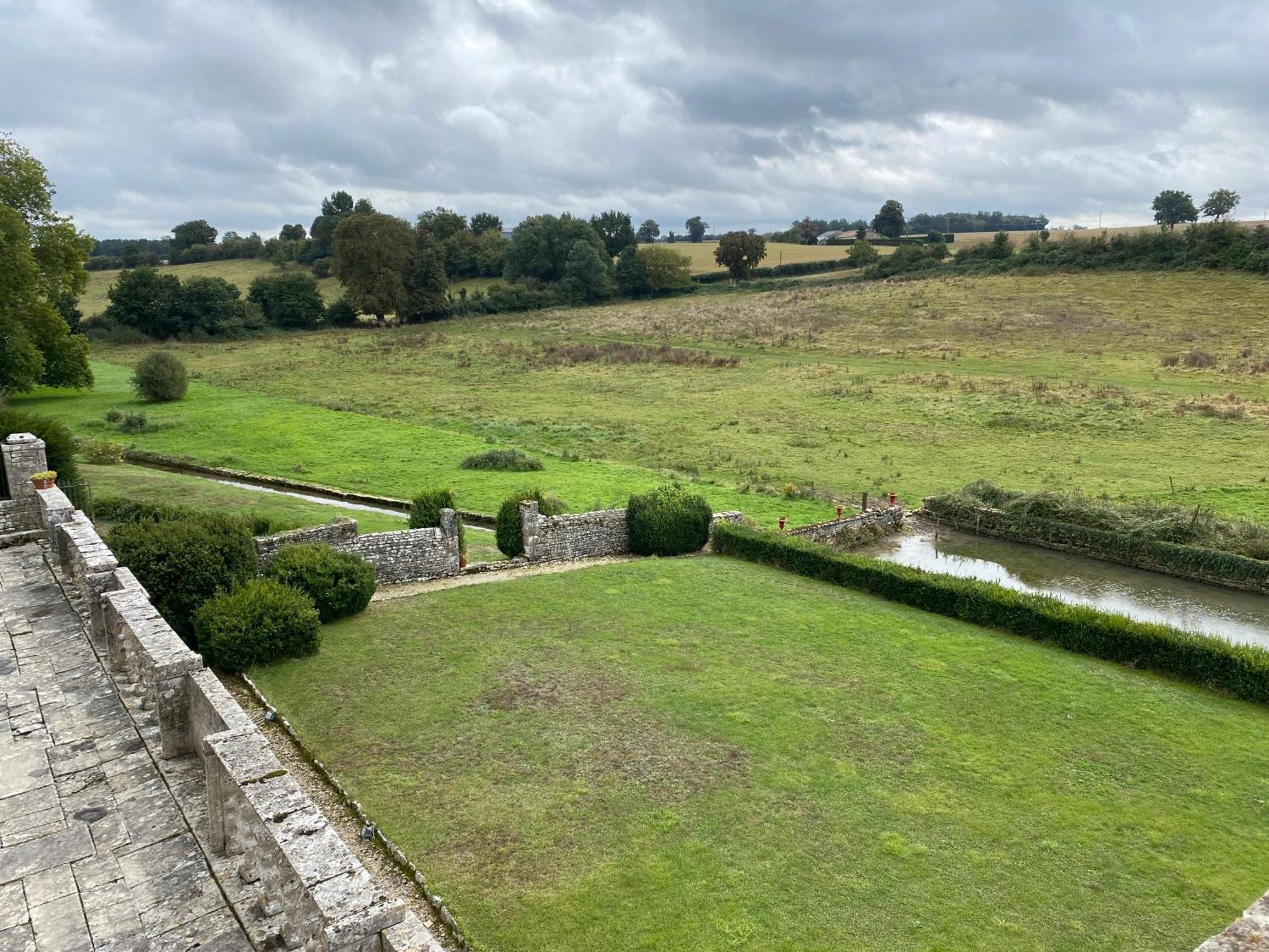 Chateau De Cibioux Surin  Exterior foto